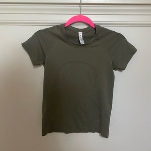 Lululemon Swiftly Tech Race Length Top